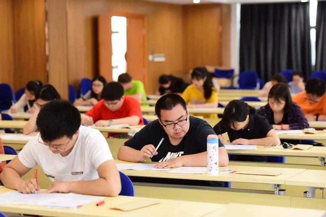外语学研站英语六级听力课程：轻松攻克听力难关，快速提升六级分数